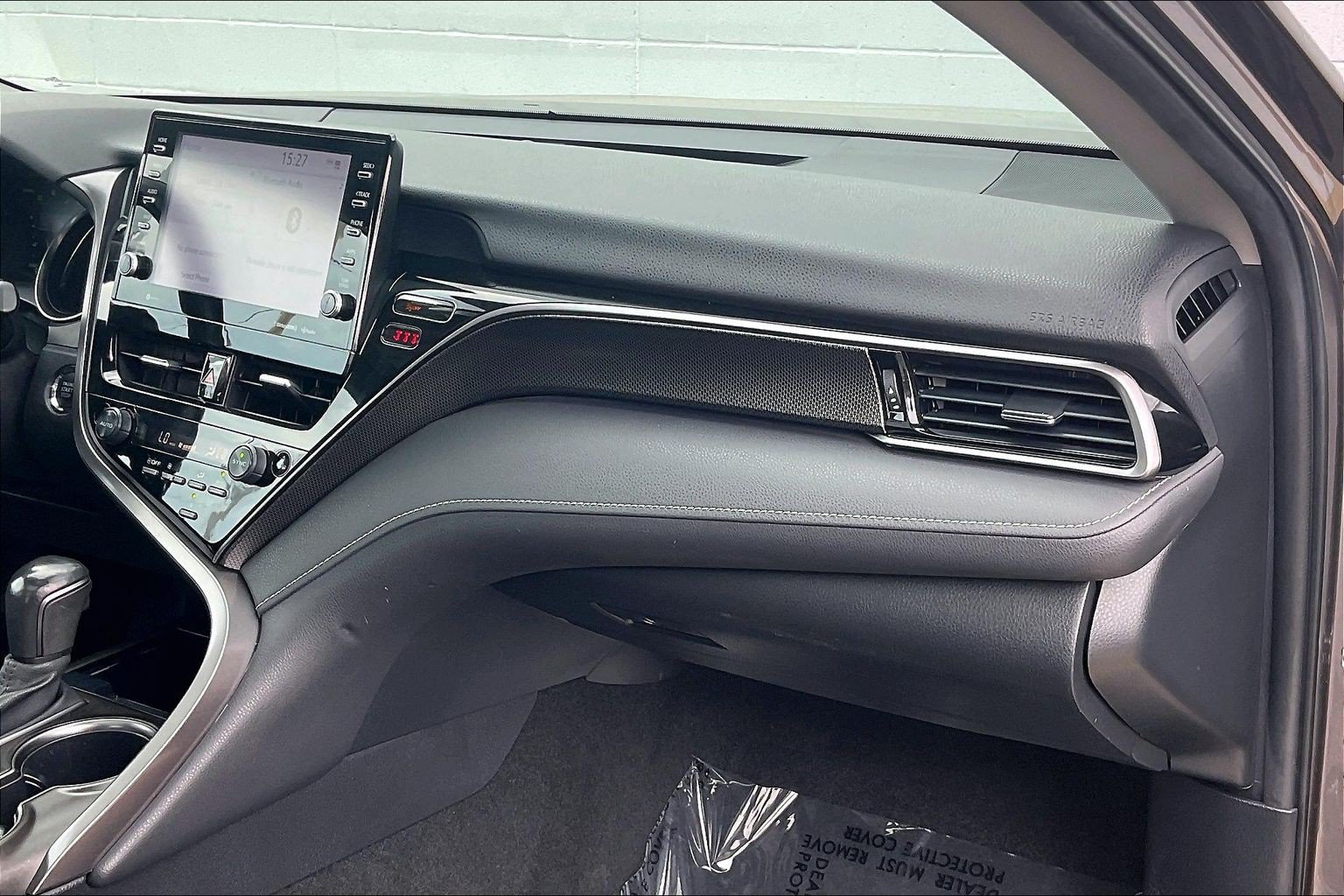 Used 2021 Toyota Camry XSE FWD image 21