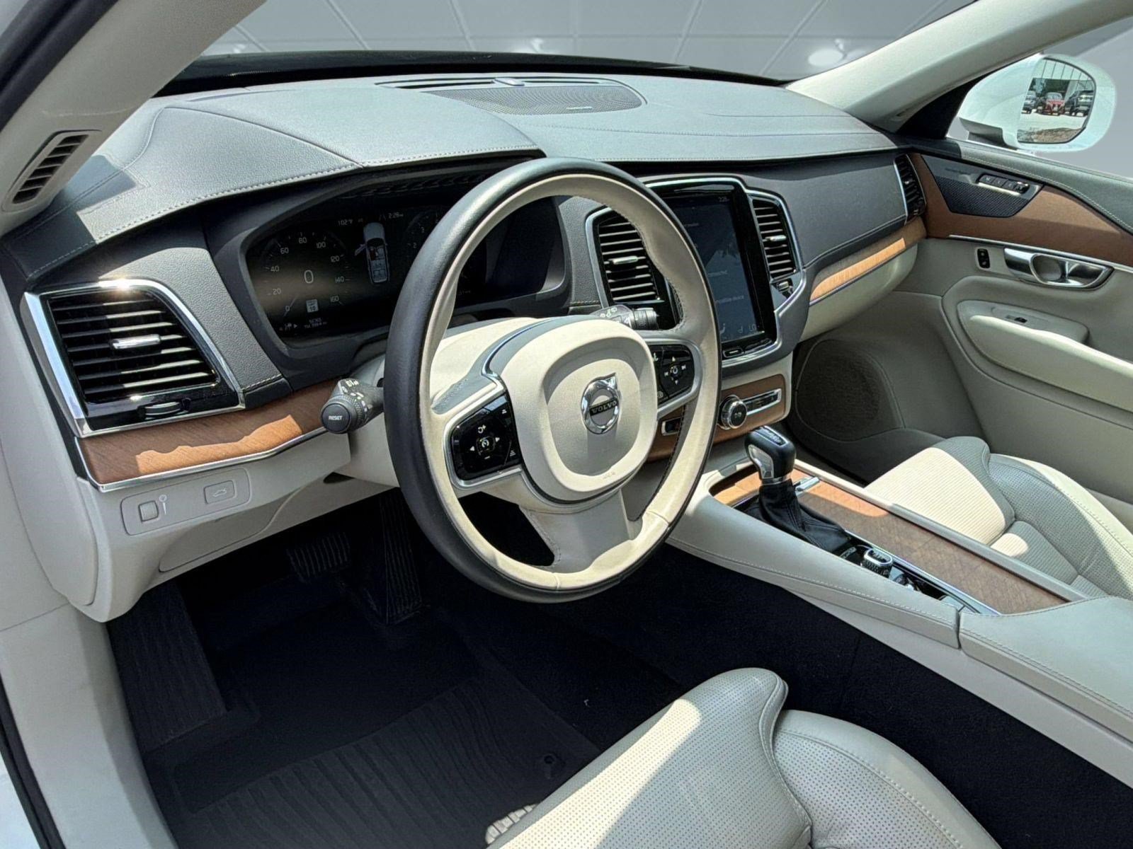 Used 2019 Volvo XC90 T6 Inscription w/ Protection Package Premier AWD/4WD image 4
