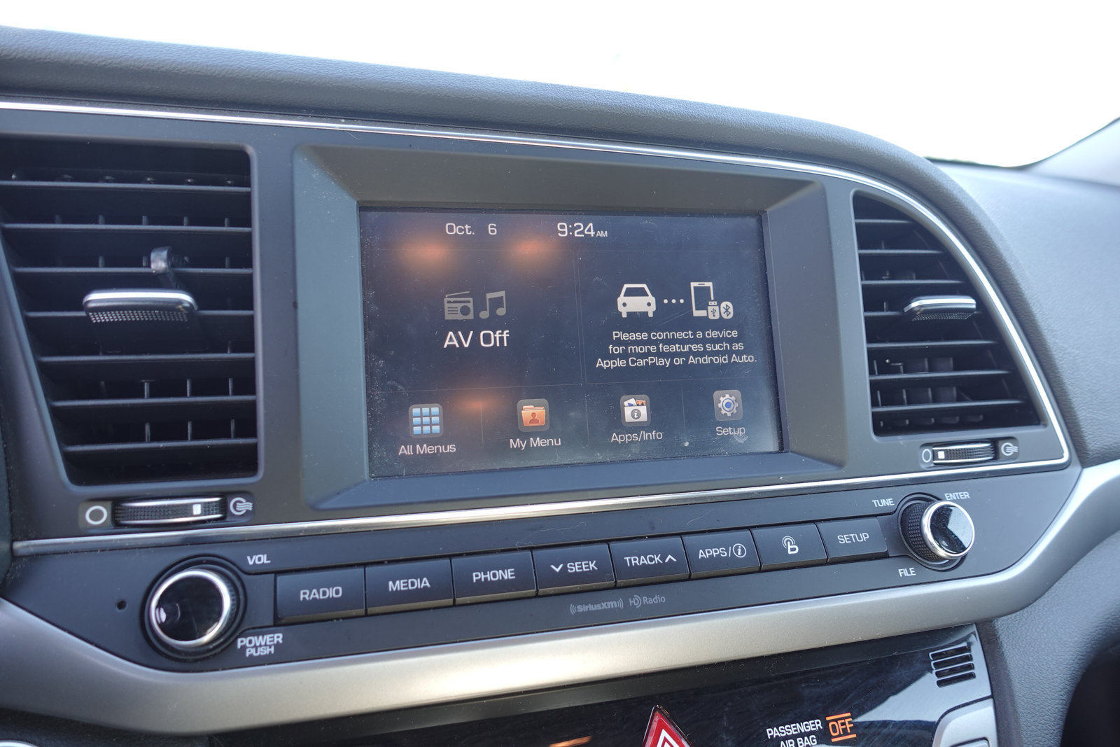 Used 2017 Hyundai Elantra Limited FWD image 19