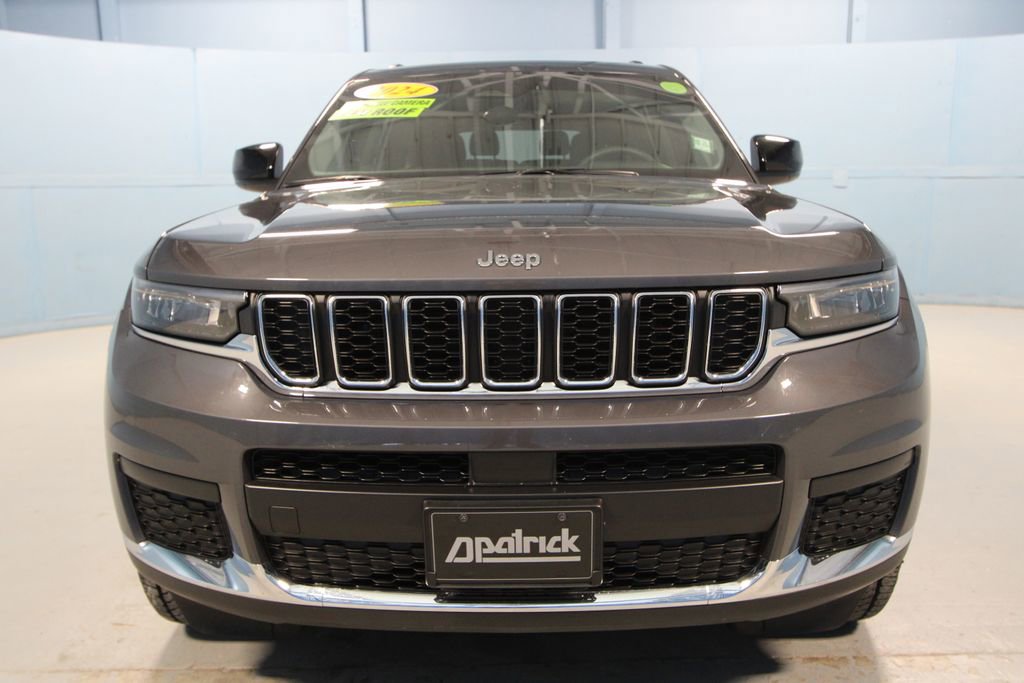 Used 2024 Jeep Grand Cherokee L Laredo image 32