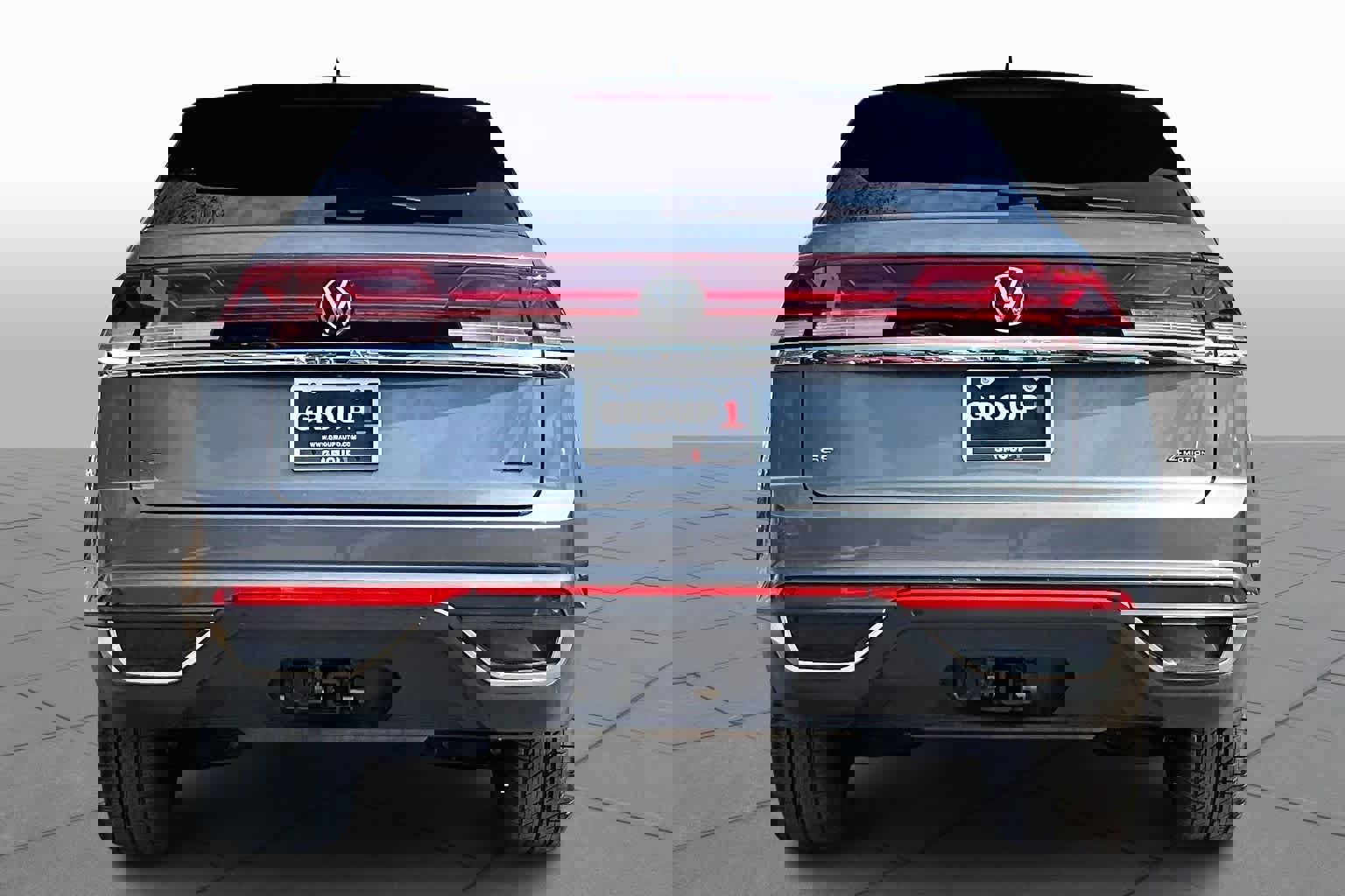 Used 2025 Volkswagen Atlas Cross Sport SE AWD/4WD image 5