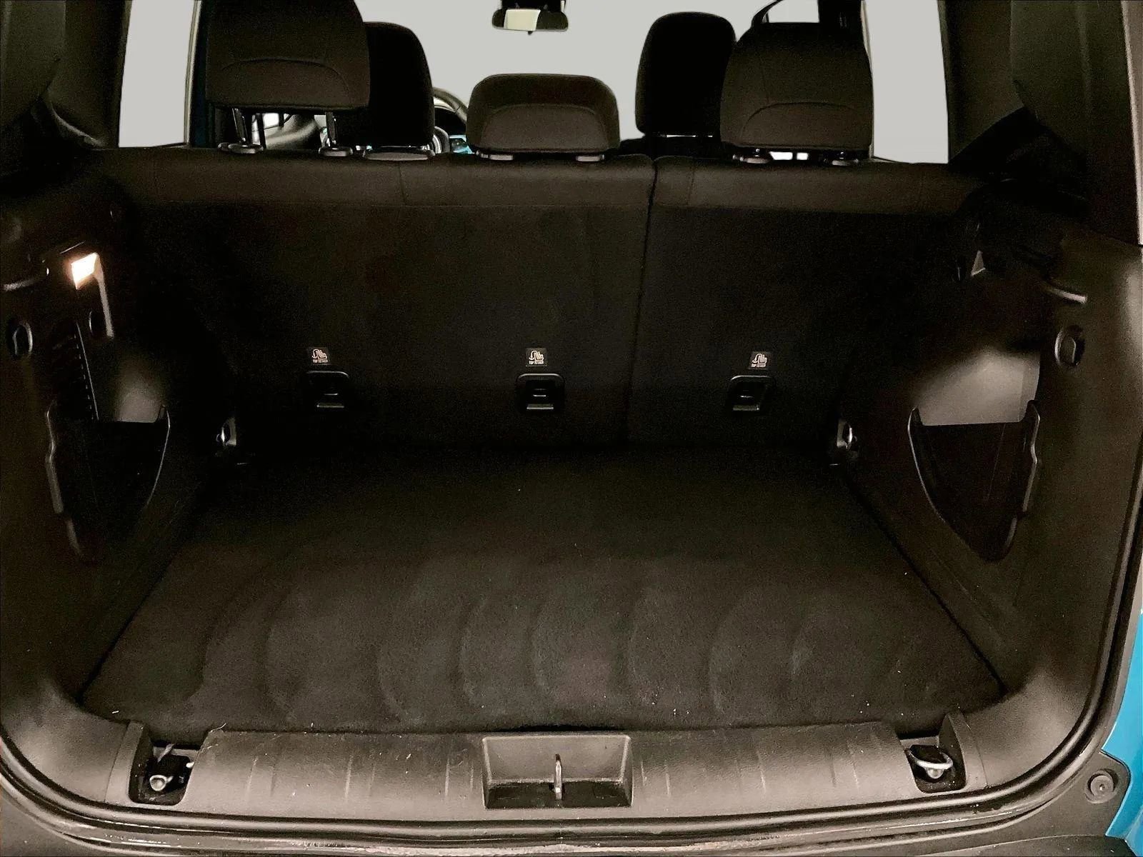 Used 2021 Jeep Renegade Latitude FWD image 33