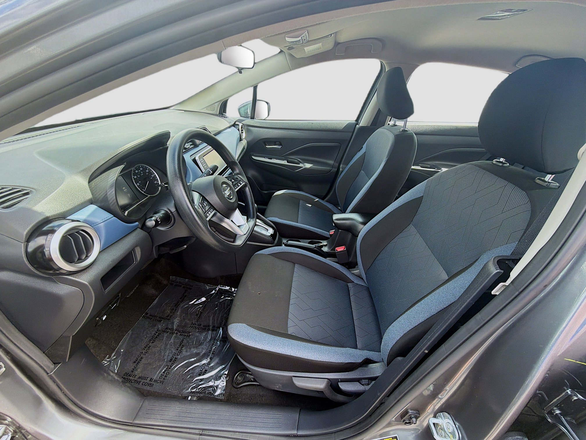 Used 2025 Nissan Versa SV image 18