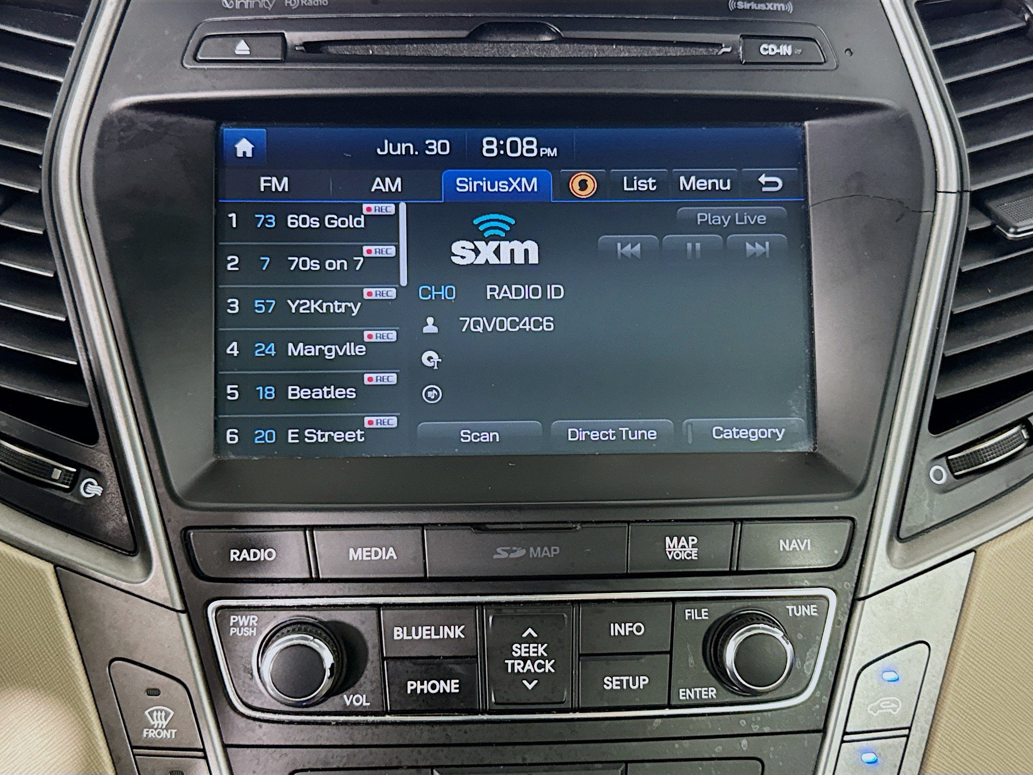 Used 2017 Hyundai Santa Fe Sport w/ 2.0T Ultimate Tech Package 05 FWD image 16