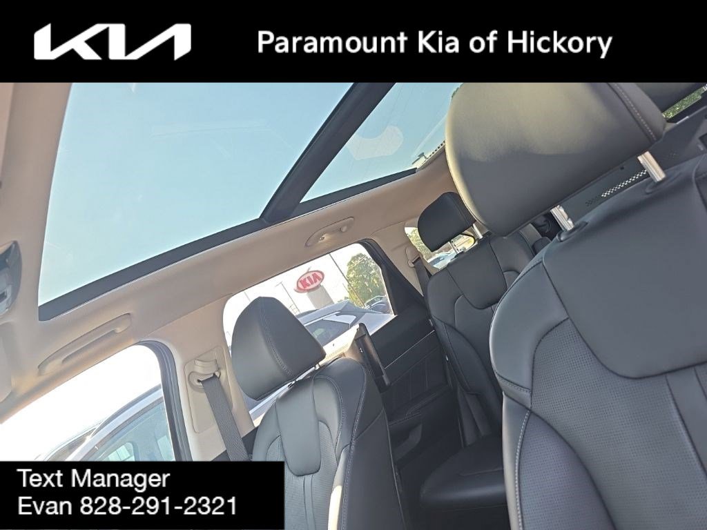 Used 2025 Kia Sorento SX FWD image 9