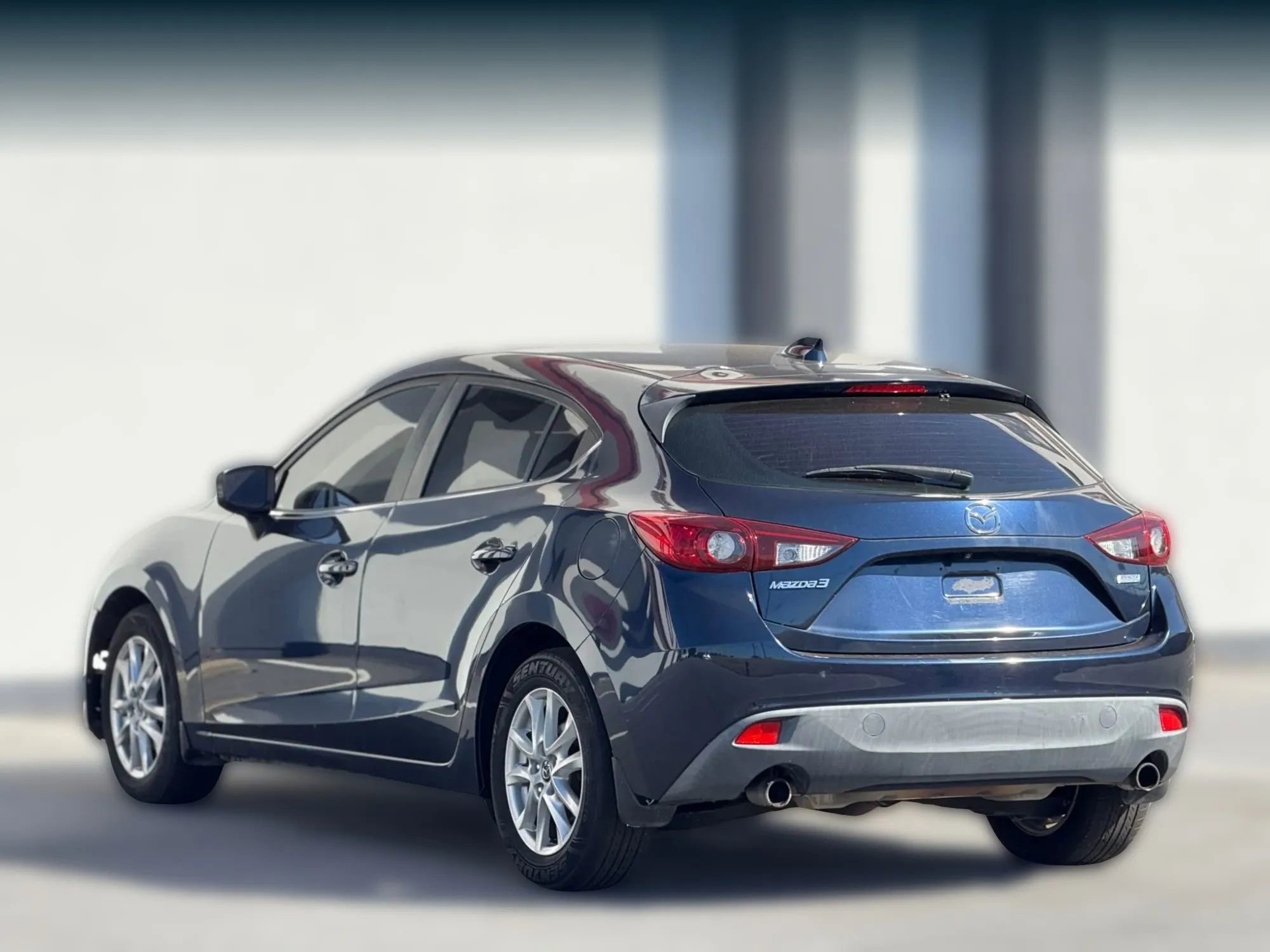 Used 2015 MAZDA MAZDA3 i Grand Touring image 10