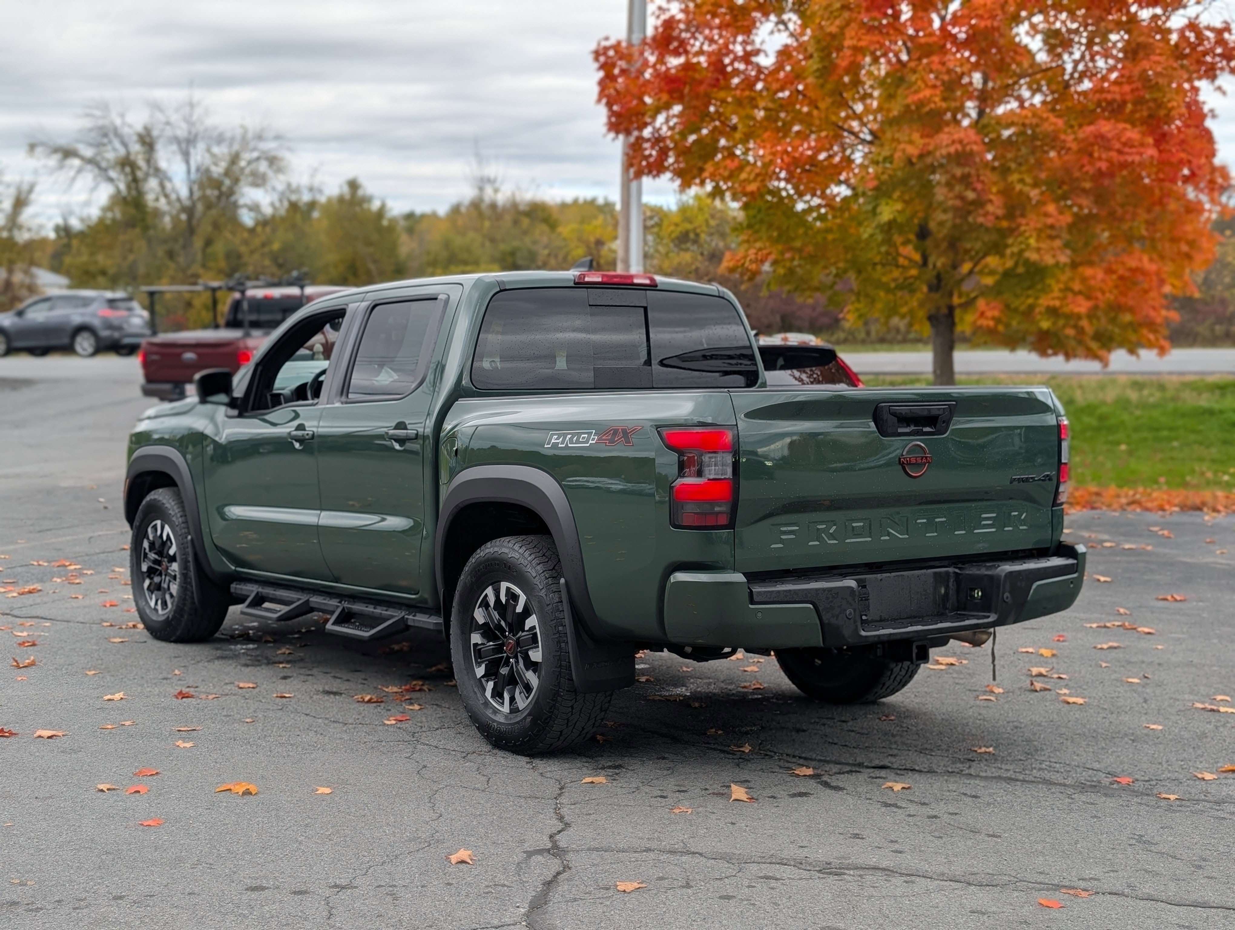Used 2023 Nissan Frontier PRO-4X w/ Pro Convenience Package image 9