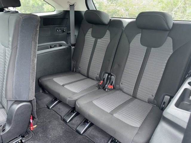 Used 2023 Kia Sorento LX image 8
