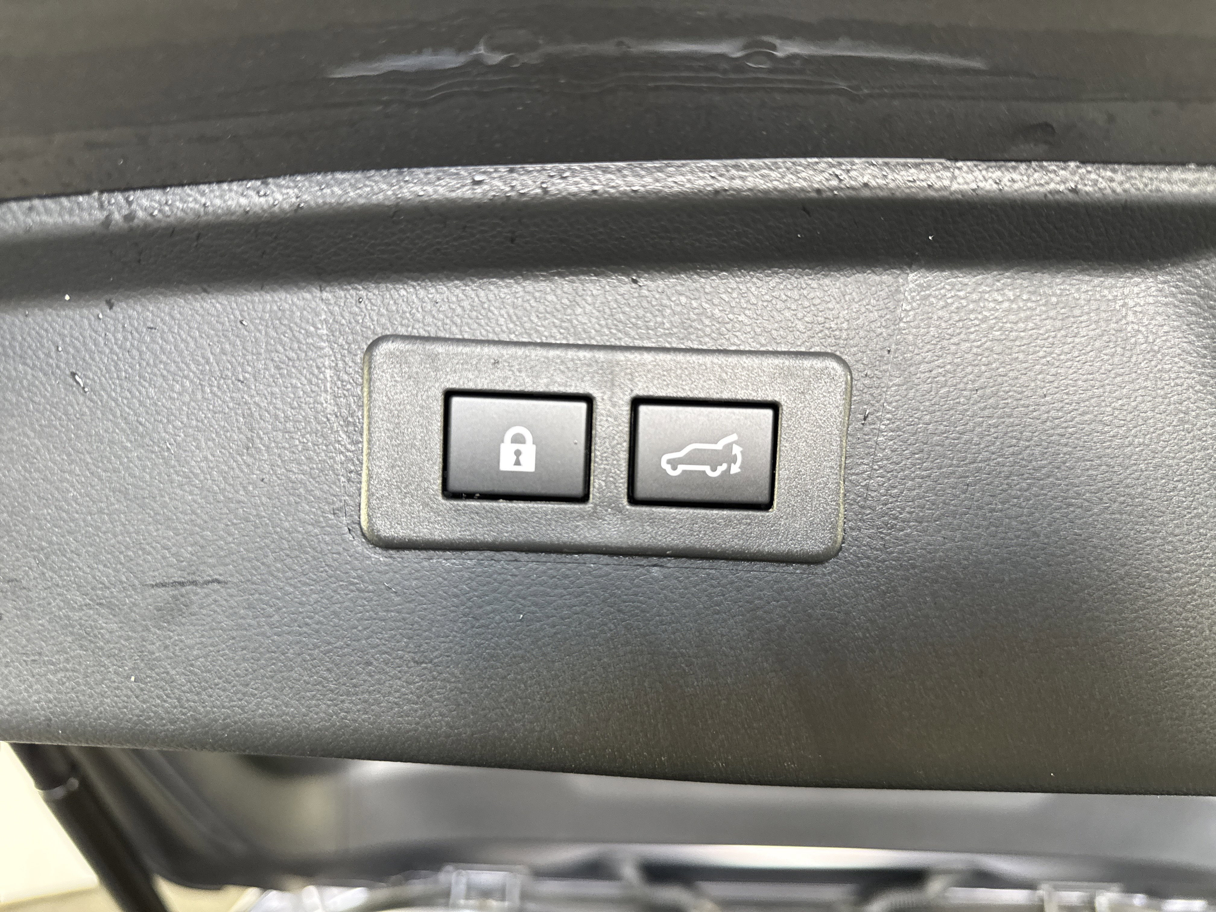 Used 2025 Subaru Outback Limited image 32