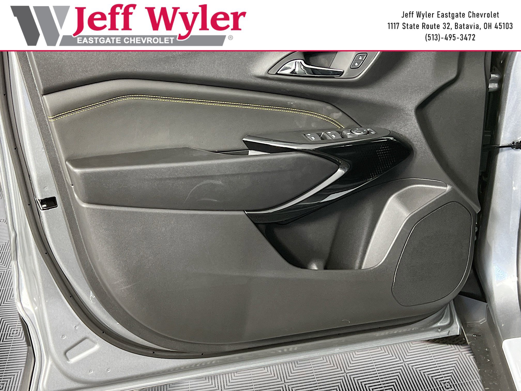 New 2026 Chevrolet Trax LT w/ LT Convenience Package FWD image 19