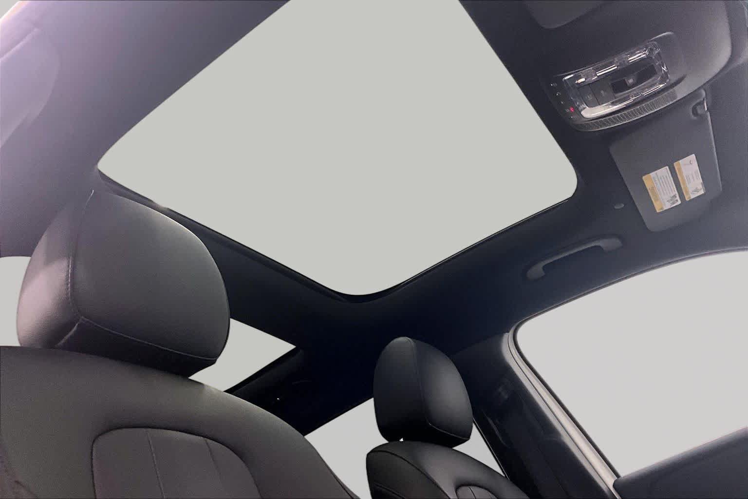Certified 2023 Mercedes-Benz EQB 350 4MATIC SUV w/ Exclusive Package image 13