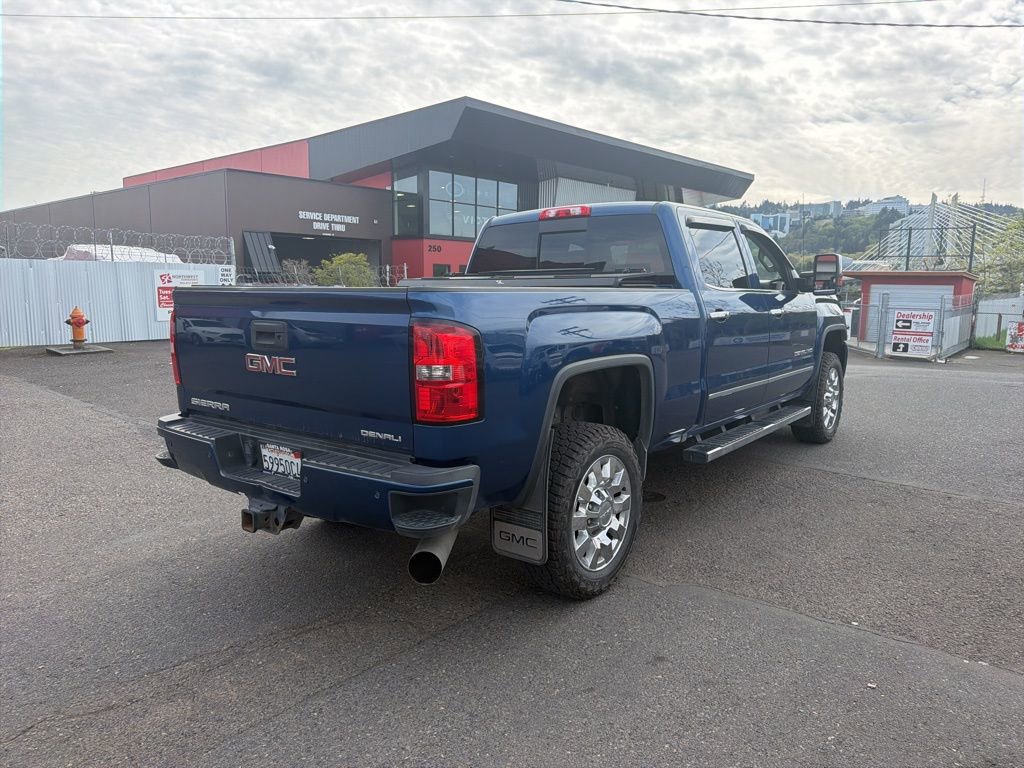 Used 2016 GMC Sierra 2500 Denali w/ Driver Alert Package AWD/4WD image 5
