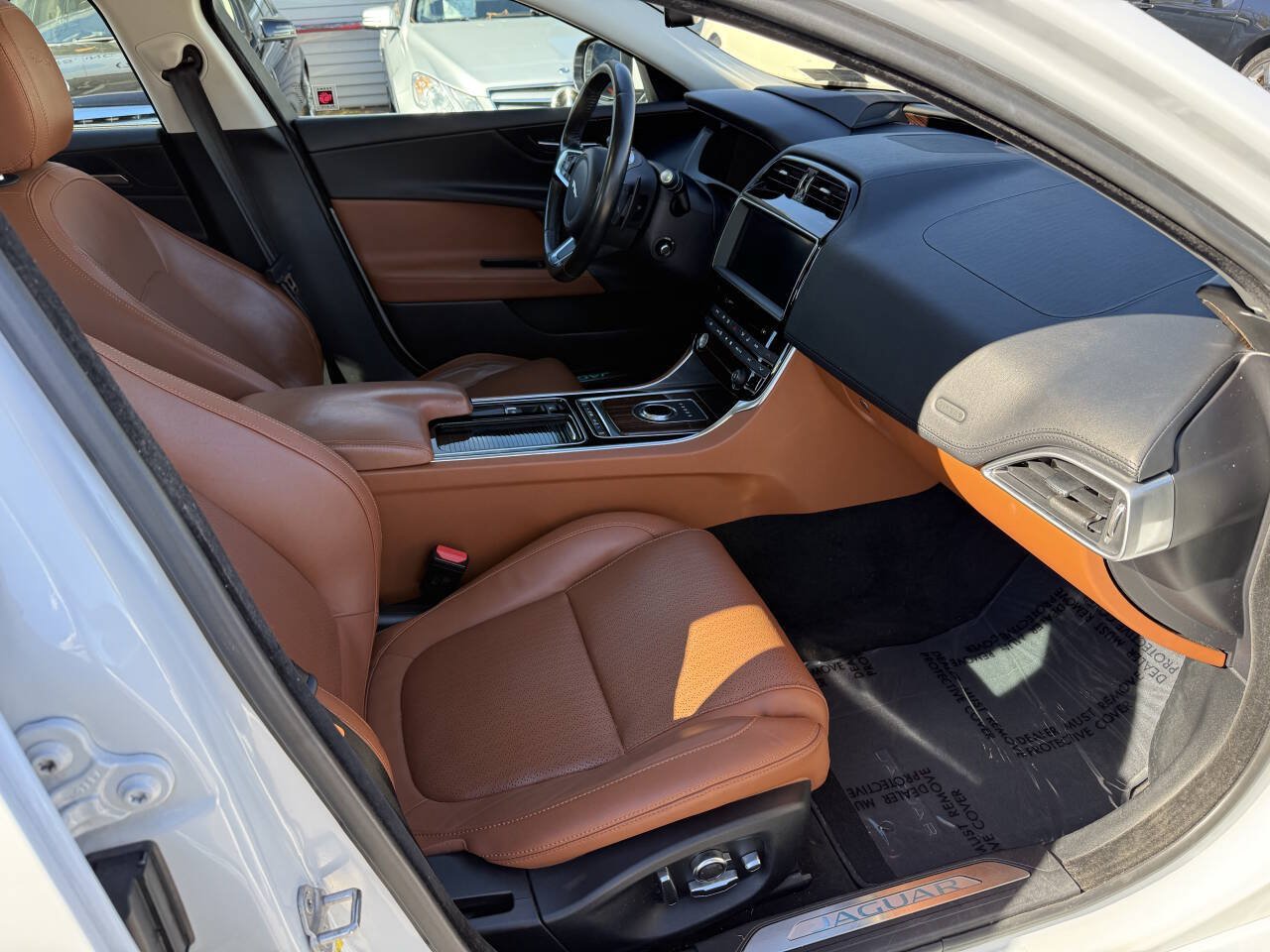 Used 2018 Jaguar XE Portfolio AWD/4WD image 9