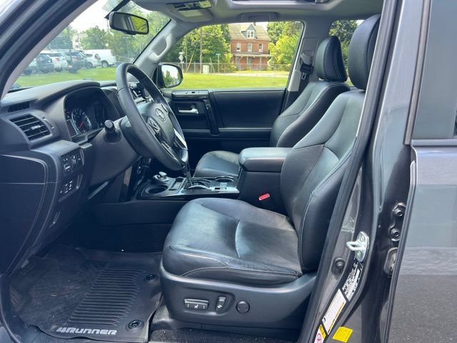 Used 2019 Toyota 4Runner Limited AWD/4WD image 10