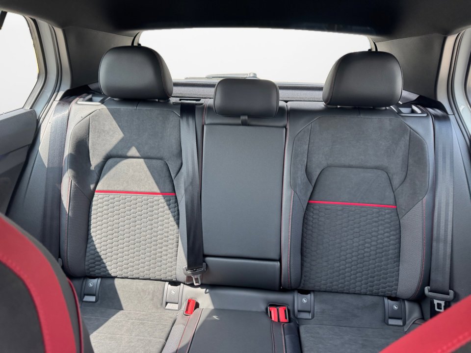New 2025 Volkswagen GTI SE image 12