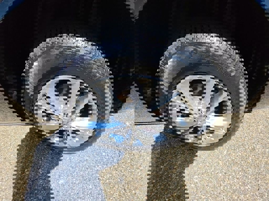 Used 2022 Dodge Challenger SXT w/ Driver Convenience Group image 31