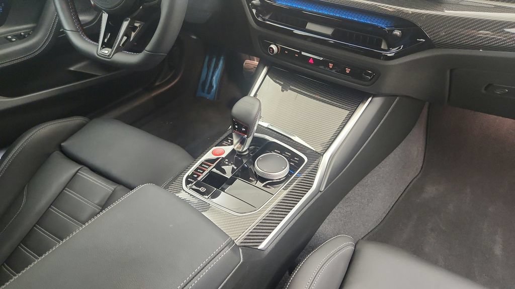 Used 2025 BMW M2 w/ Lighting Package RWD image 32