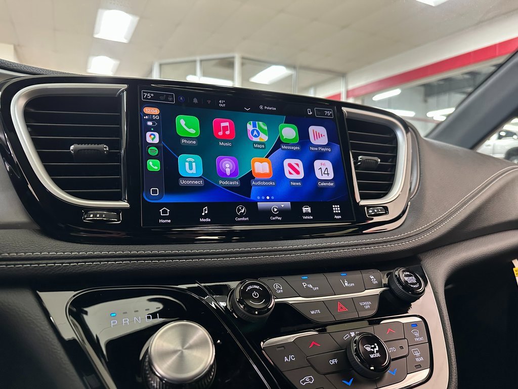 New 2026 Chrysler Pacifica Select w/ S Appearance Package image 25