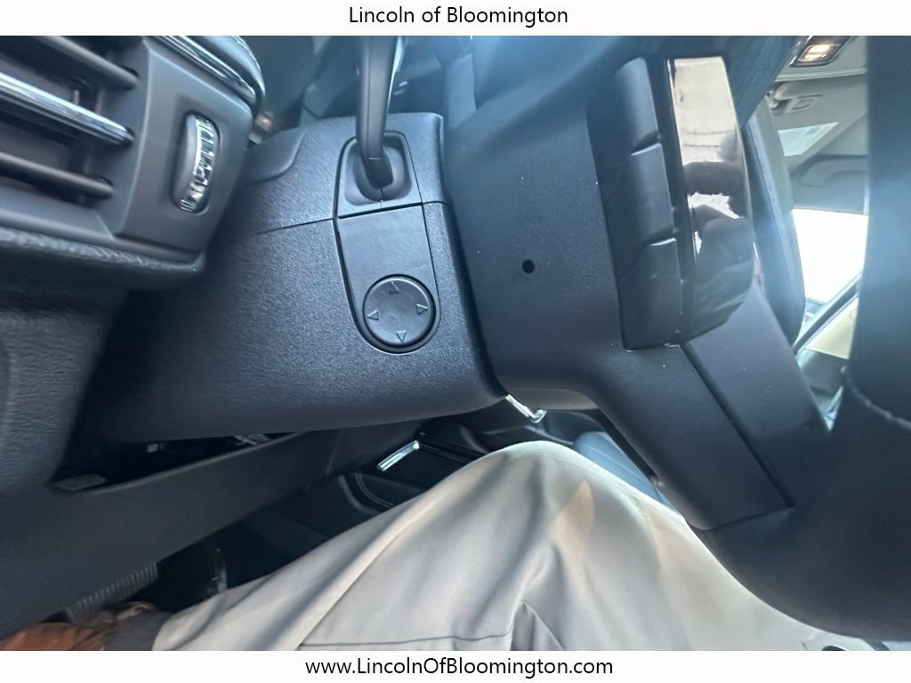 New 2025 Lincoln Corsair AWD w/ Equipment Group 101A image 15