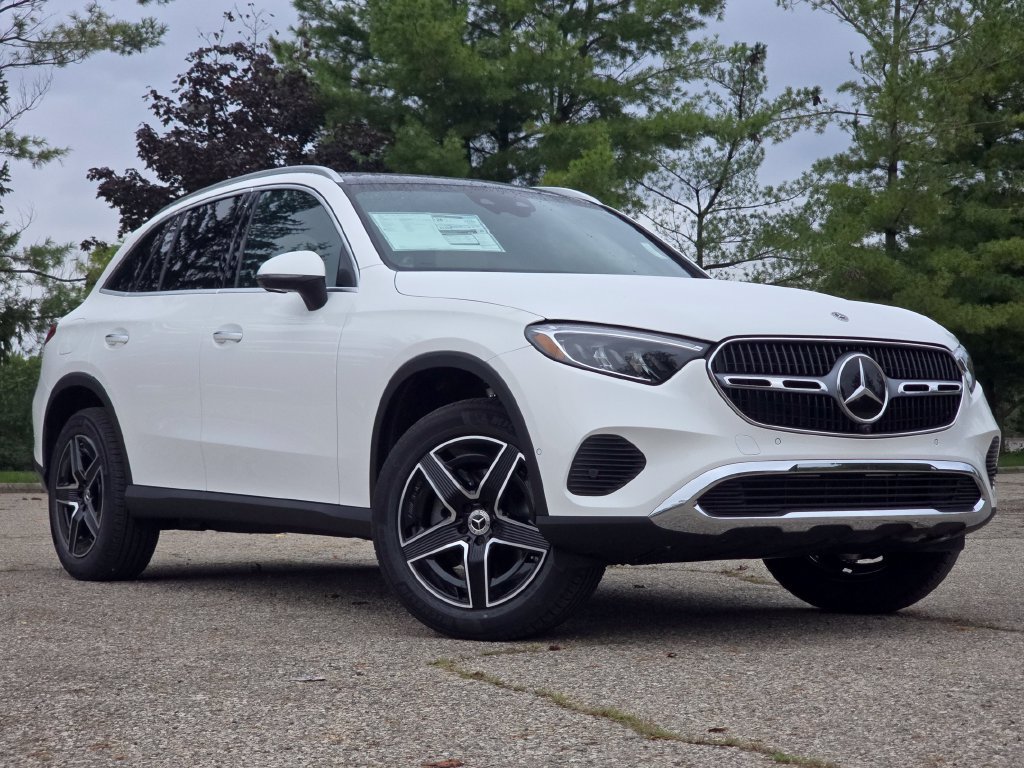 New 2027 Mercedes-Benz GLC 300 4MATIC image 1