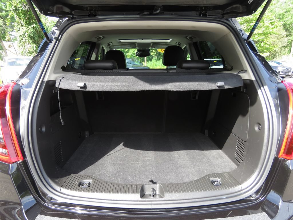 Used 2019 Buick Encore Sport Touring w/ Safety Package AWD/4WD image 17