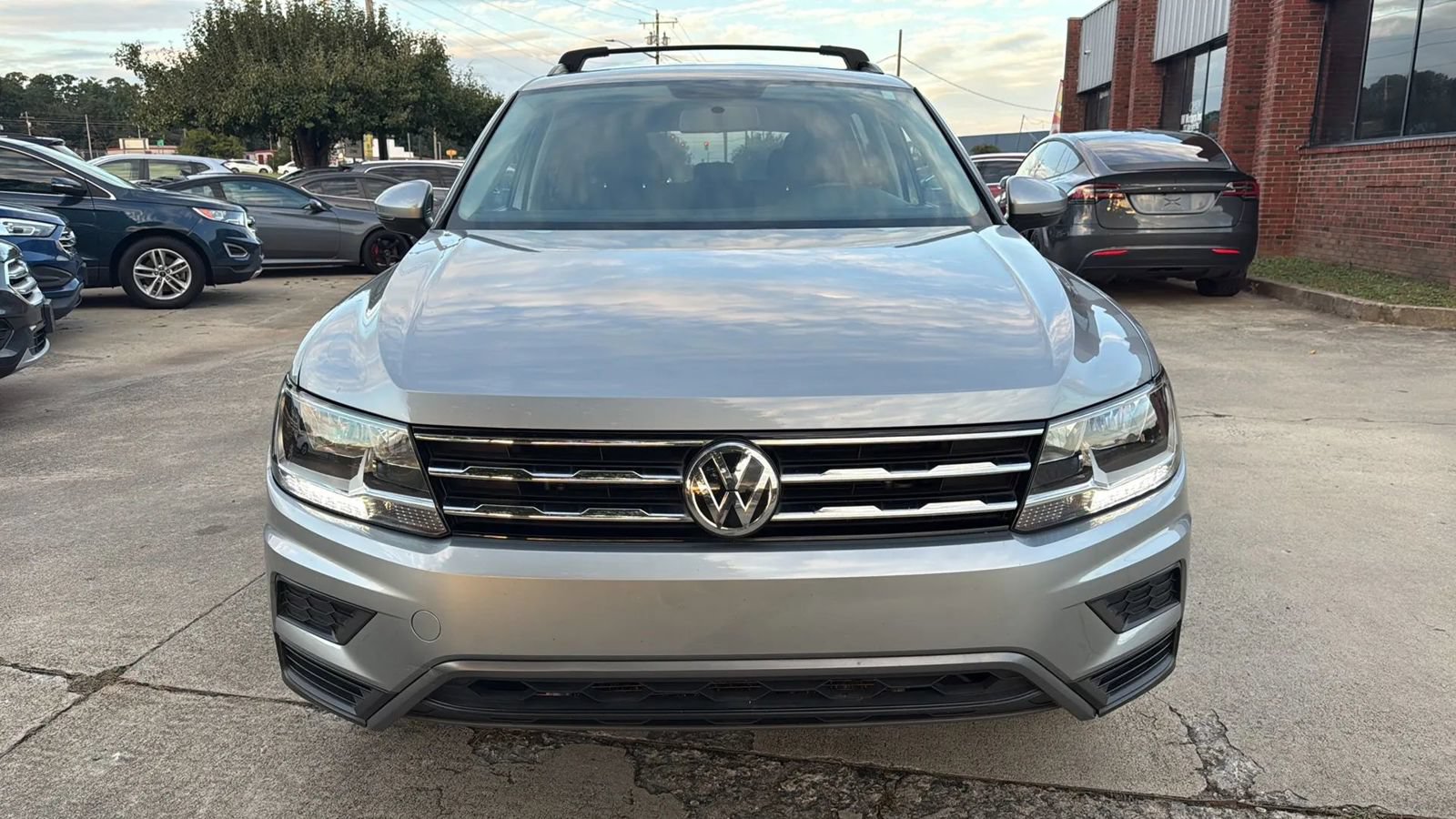 Used 2020 Volkswagen Tiguan S FWD image 8
