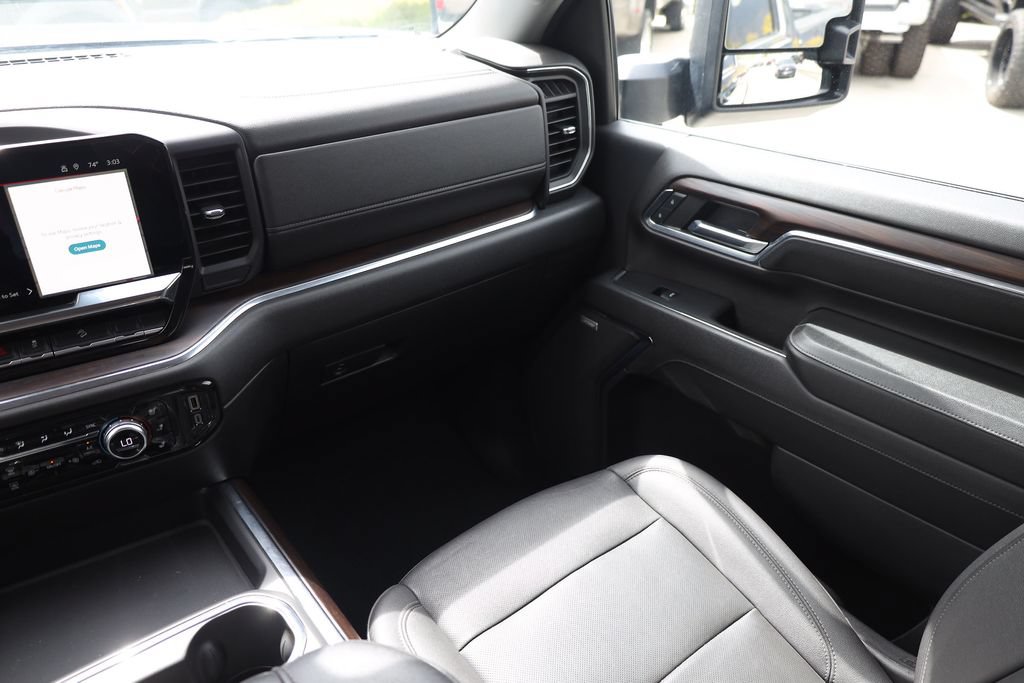 Used 2024 GMC Sierra 3500 SLT w/ SLT Premium Package AWD/4WD image 20