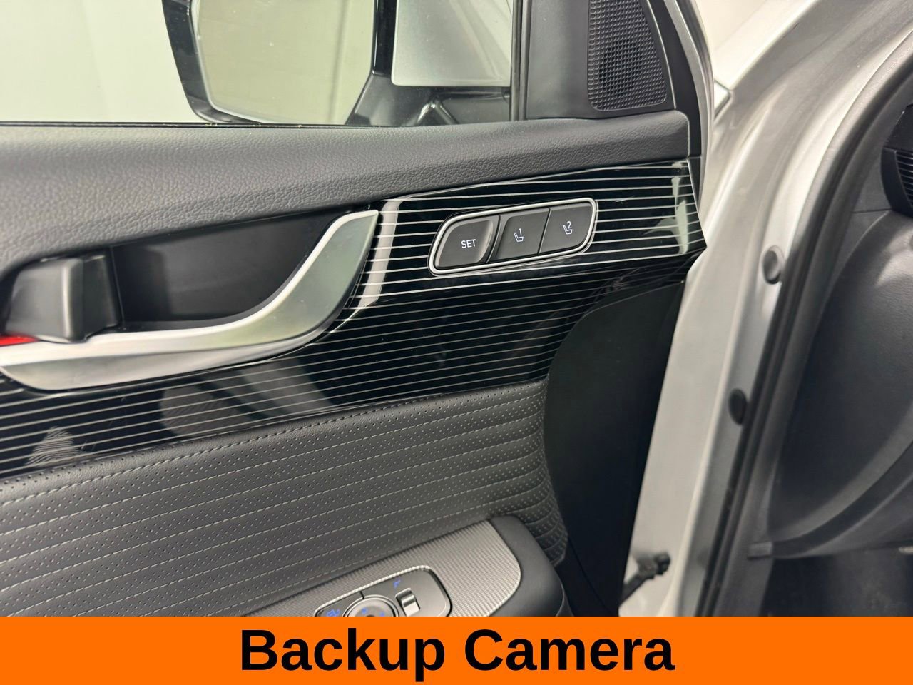 Used 2023 Hyundai Palisade Calligraphy image 10