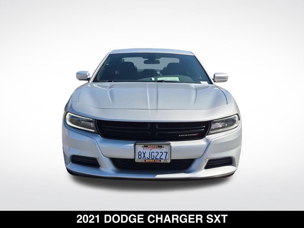 Used 2021 Dodge Charger SXT RWD image 4