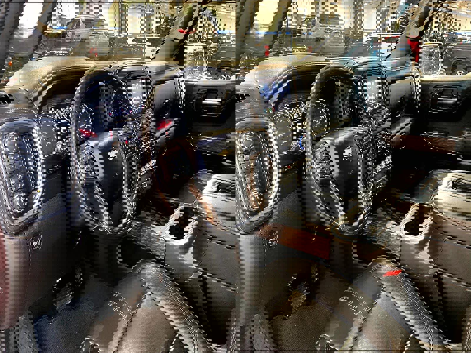 Used 2020 Chevrolet Silverado 1500 High Country w/ Technology Package image 8