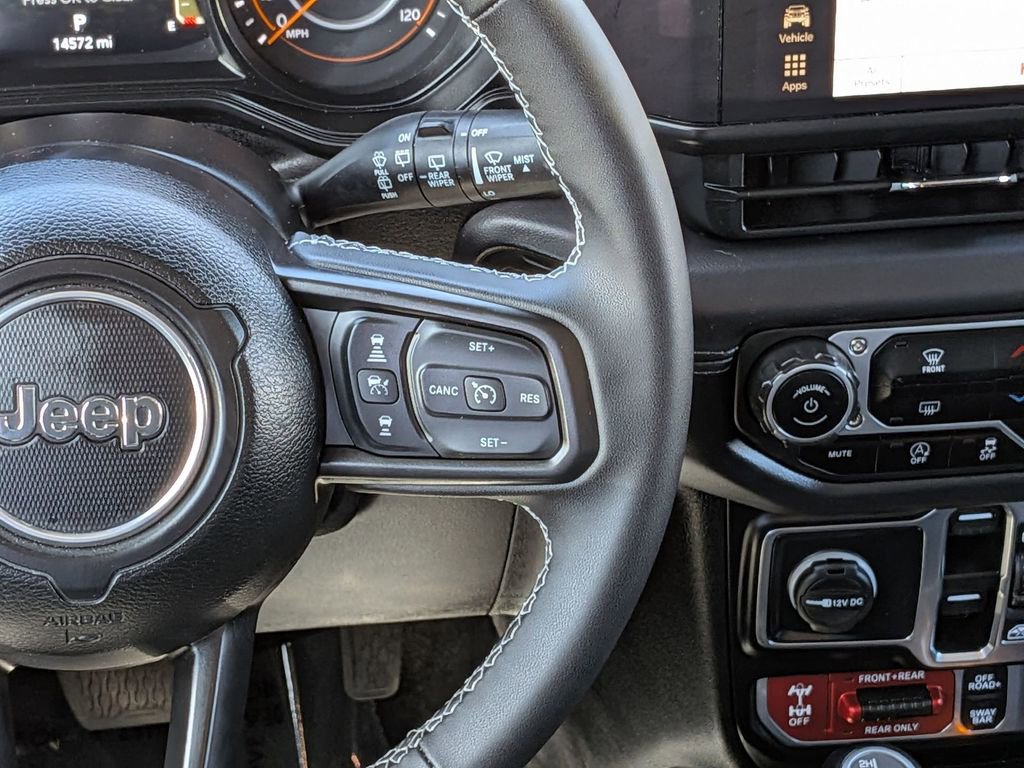 Used 2025 Jeep Wrangler Unlimited Rubicon image 25