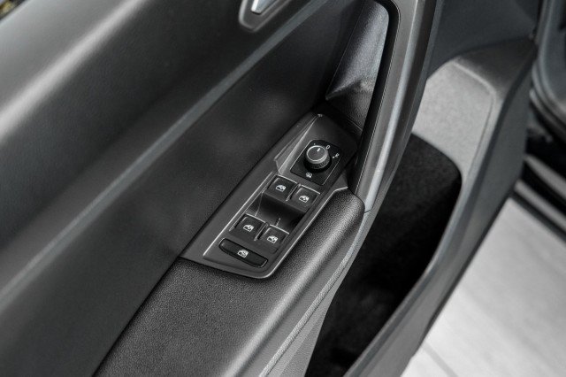 Used 2021 Volkswagen Tiguan SE R-Line AWD/4WD image 44