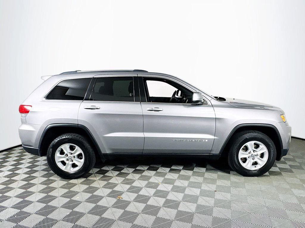 Used 2015 Jeep Grand Cherokee Laredo w/ Quick Order Package 23E AWD/4WD image 8