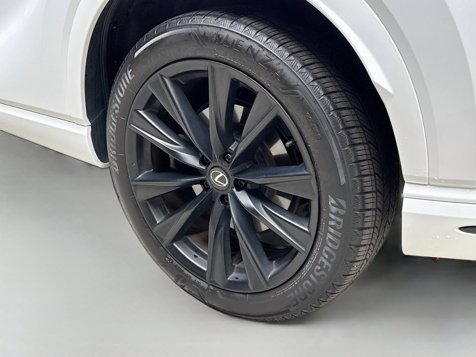 Used 2023 Lexus RX 500h F Sport w/ Cold Area Package AWD/4WD image 35