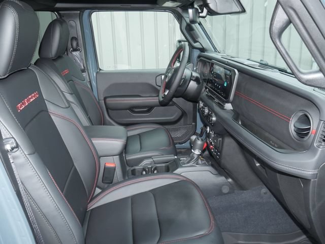 Used 2024 Jeep Wrangler Unlimited Rubicon AWD/4WD image 27