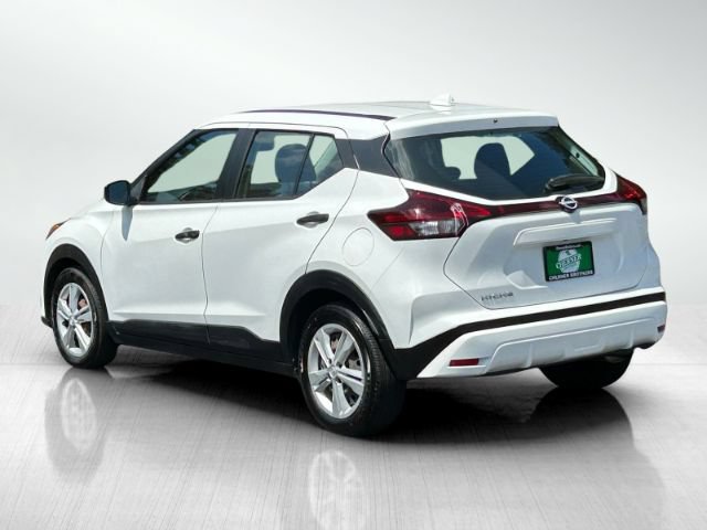 Used 2022 Nissan Kicks S FWD image 6