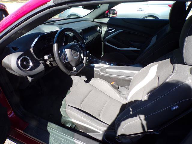 Used 2023 Chevrolet Camaro LT image 9