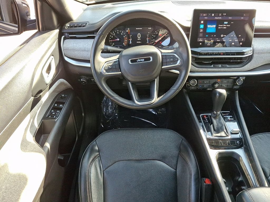 Used 2023 Jeep Compass Latitude image 12