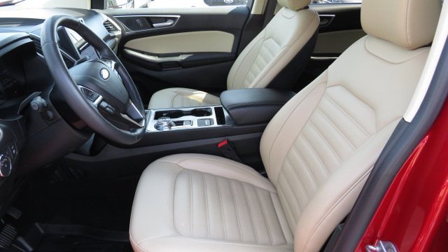 Certified 2022 Ford Edge SEL w/ Convenience Package image 4