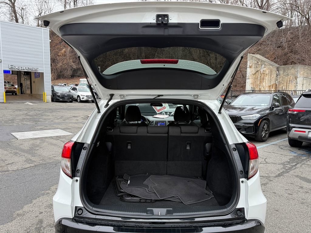 Used 2022 Honda HR-V Sport image 29