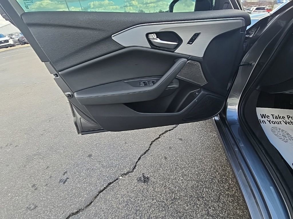 Used 2024 Acura TLX w/ Technology Package image 12