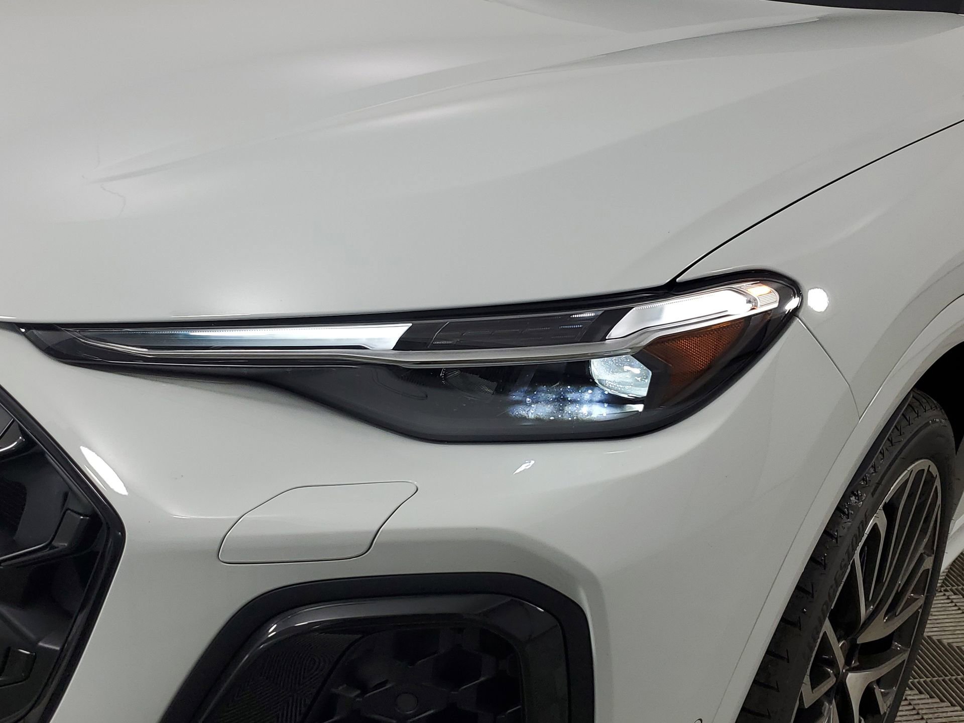 New 2025 Audi SQ5 Premium Plus image 17