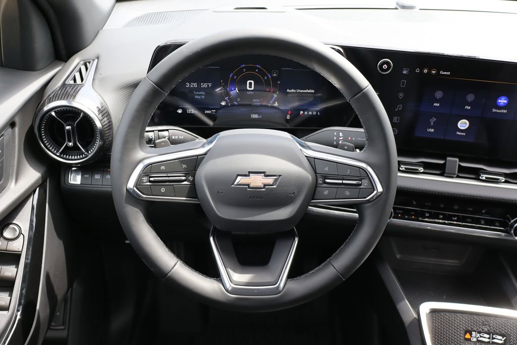 New 2026 Chevrolet Equinox LT w/ Convenience Package II AWD/4WD image 16