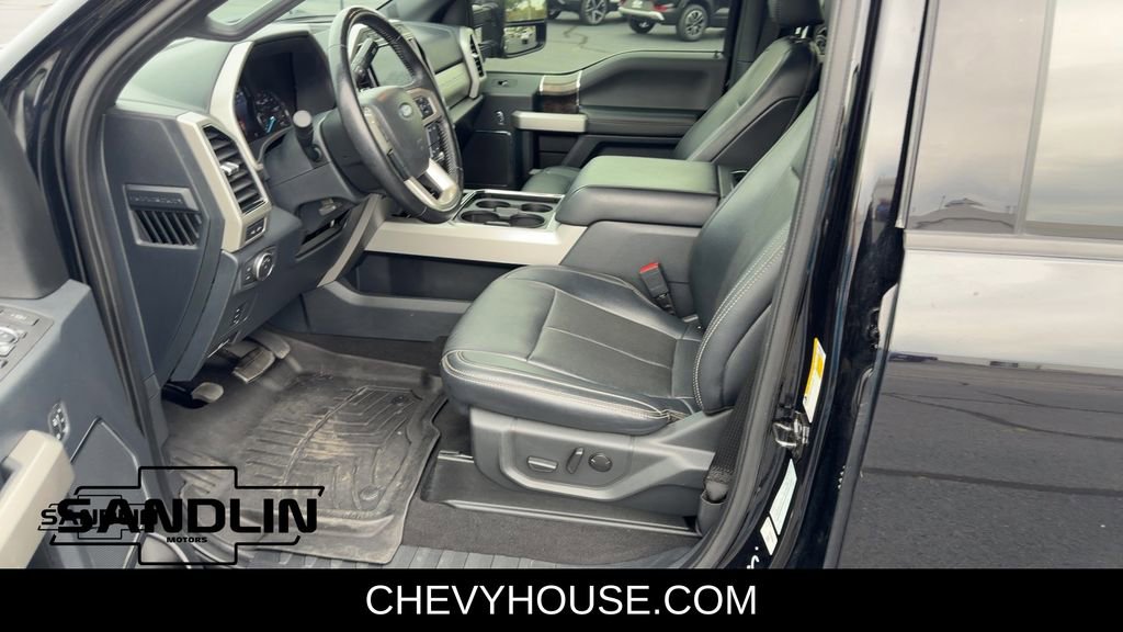Used 2022 Ford F350 Lariat w/ Chrome Package image 12