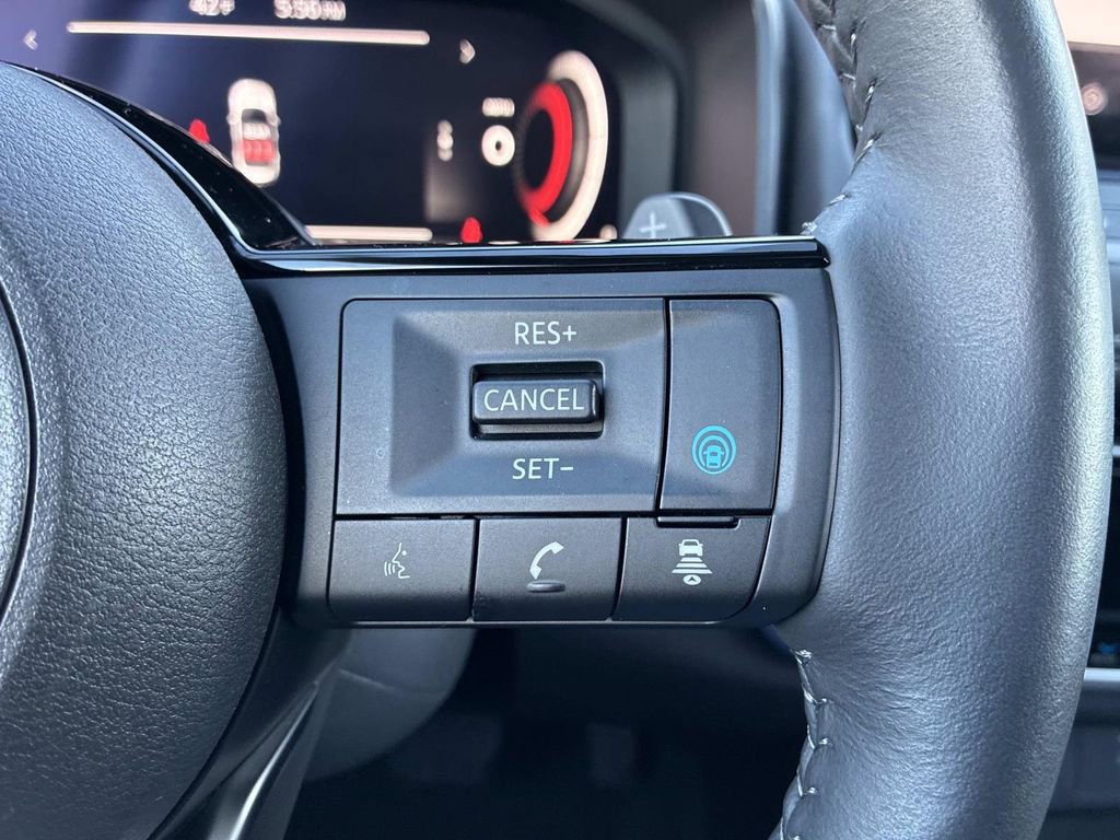 Used 2024 Nissan Rogue SL w/ SL Premium Package image 27