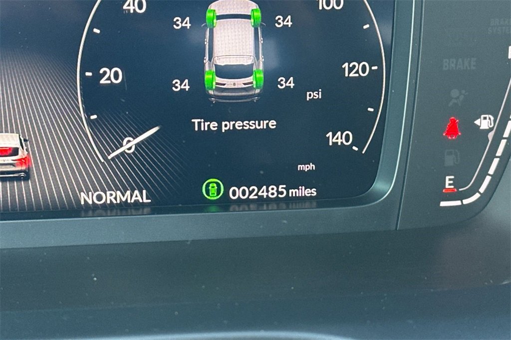 Certified 2025 Acura ADX AWD image 28