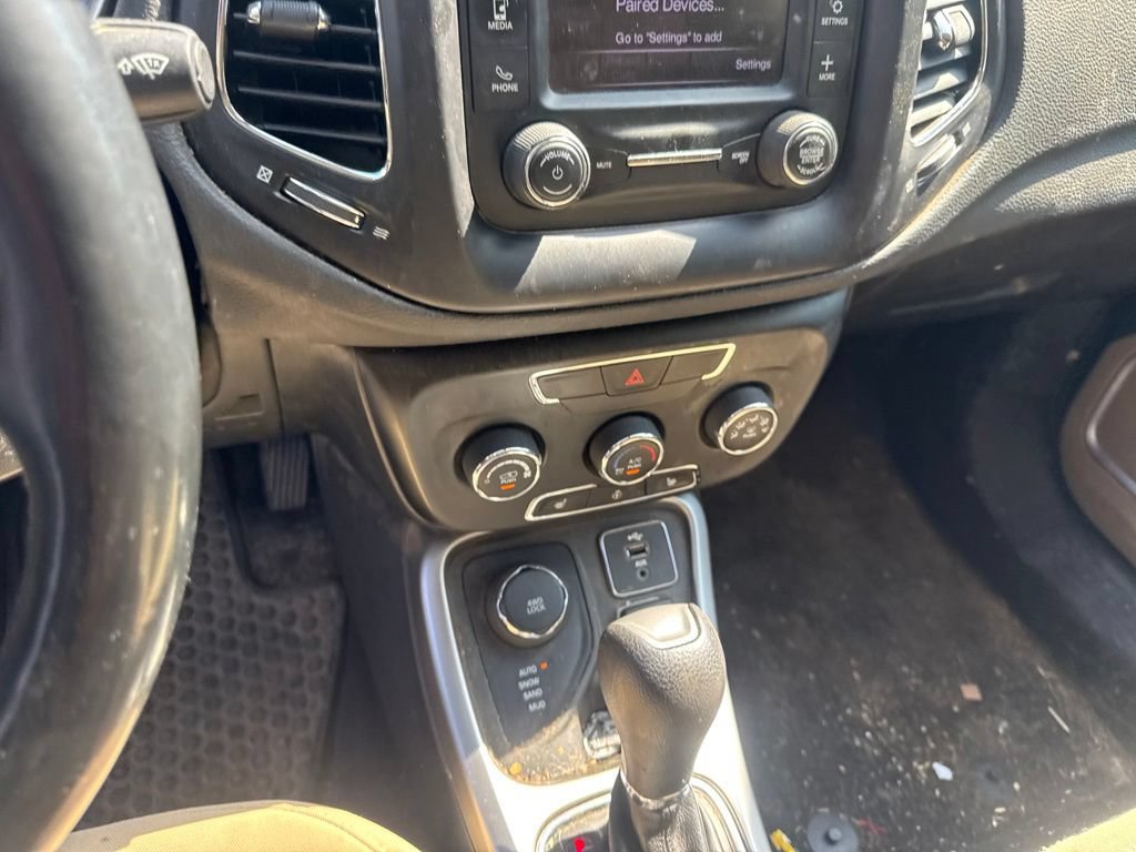 Used 2018 Jeep Compass Sport w/ Cold Weather Group AWD/4WD image 12