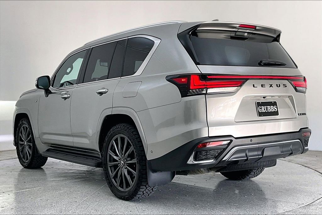 Used 2025 Lexus LX 700h F Sport image 17