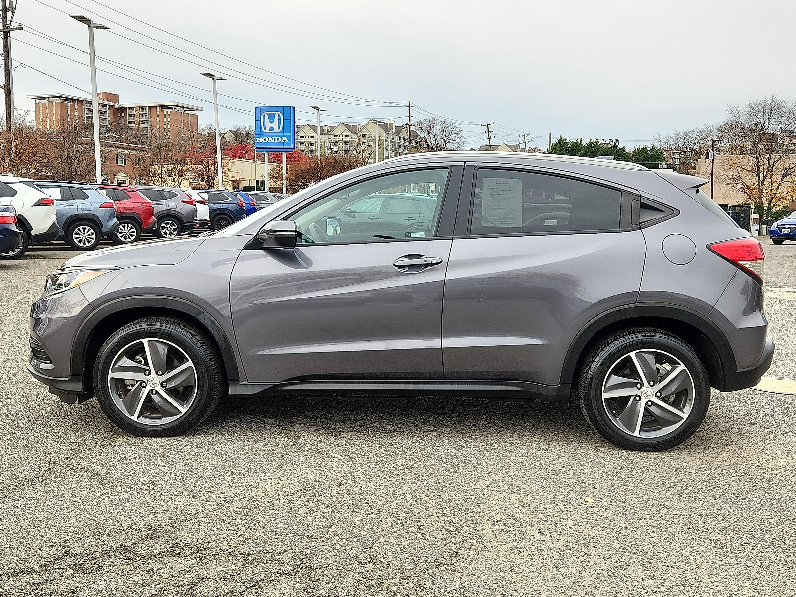 Used 2021 Honda HR-V EX image 6