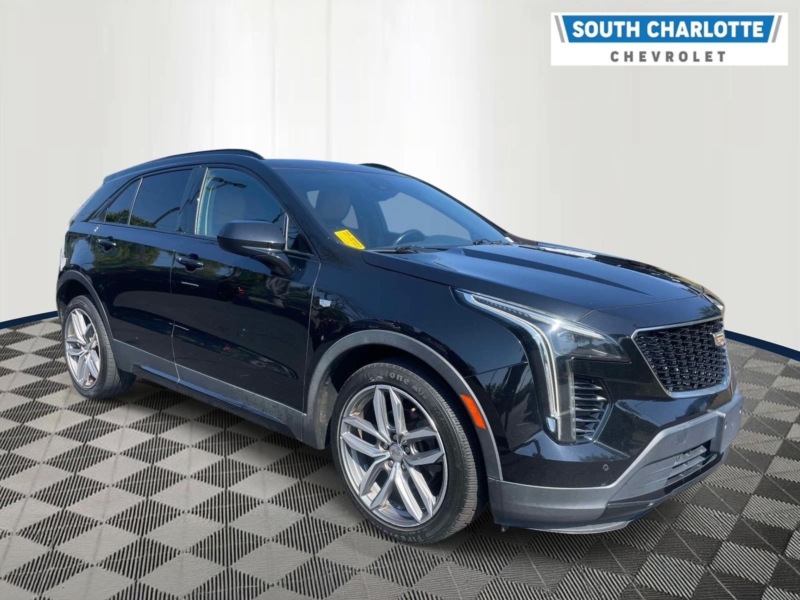 Used 2019 Cadillac XT4 Sport FWD image 3